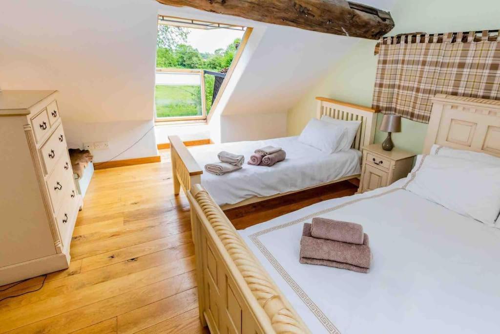 Four Bed Barn Conversion Junction 37 38 M1 Barnsley Bagian luar foto