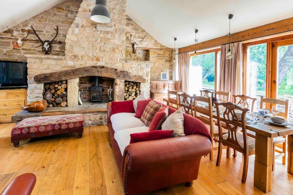 Four Bed Barn Conversion Junction 37 38 M1 Barnsley Bagian luar foto